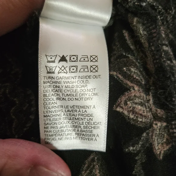 Lucky Brand Women's Blouse - Picture 6 of 11